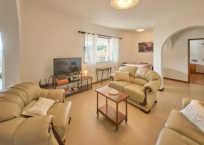 S&i Chillhouse * فونشال